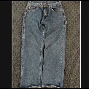 Baggy light blue jeans